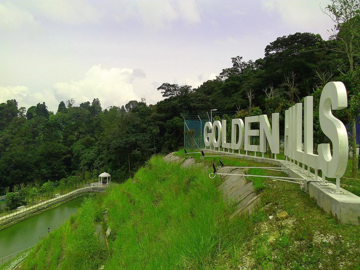 Golden Hill 3 @ Night Market * Cameron Highlands